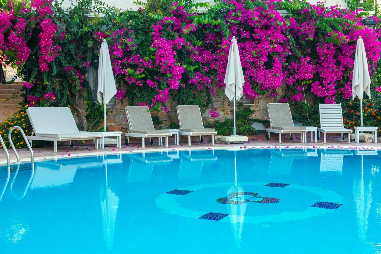 Swan Lake Hotel - Adult Only Selimiye  Exterior photo