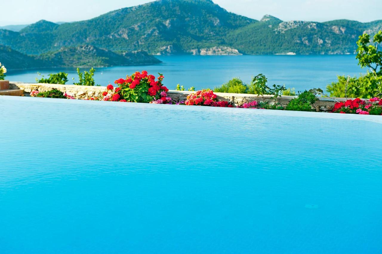 Swan Lake Hotel - Adult Only Selimiye  Exterior photo